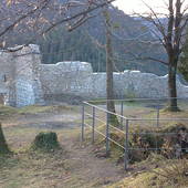 Burgruine-Karlstein-2012-023